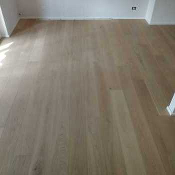 Parquet in rovere naturale verniciato